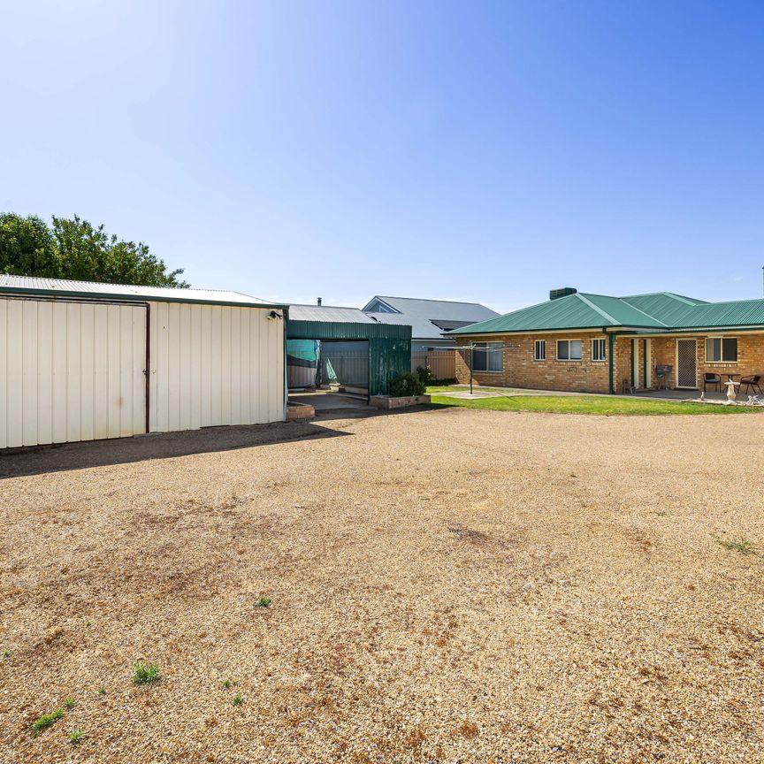 70 Jack Avenue Mount Austin NSW - Photo 1