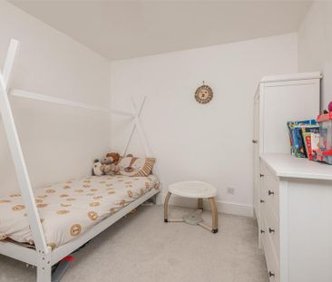 4 bedroom property to rent - Photo 6