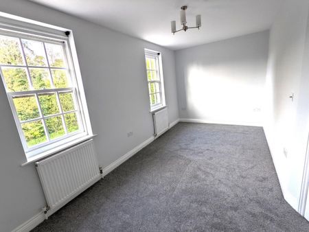 2 bedroom Flat To Let Total Size: 1238 SQ FT - Photo 2