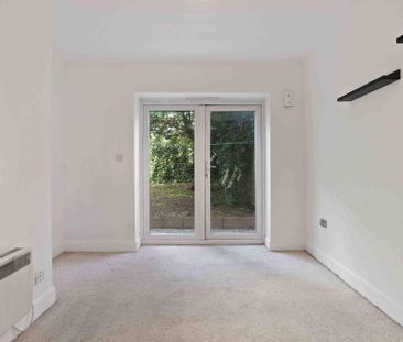 1 bedroom ground floor flat to rent - Photo 6