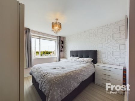 Town Lane, Stanwell, Staines-upon-Thames,TW19 - Photo 3