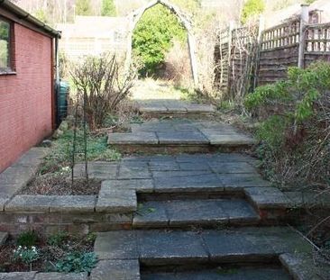 1 bedroom semi-detached house to rent - Photo 4