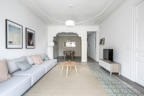 Carrer Gran de Gràcia, Barcelona, Catalonia 08012 - Photo 1