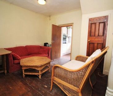 4 Bed Terraced House, St. Martins Place, BN2 - Photo 1