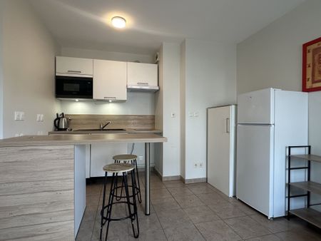 Location Appartement 2 pièces 41m² VILLEFRANCHE SUR SAONE 69400 - Photo 4