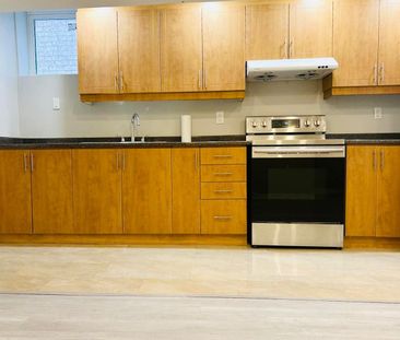 For Lease - 3863 Skyview Street, Mississauga, Ontario - Photo 4