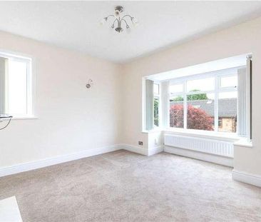 Belmont Grove, Rawdon, Leeds, West Yorkshire, LS19 - Photo 2