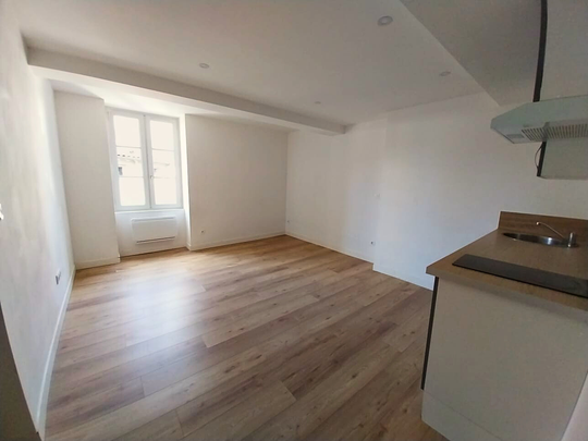 Appartement T1 - PLACE VALMY - Photo 1