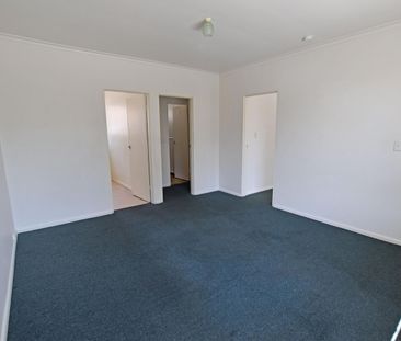 11/30 Ross Street, Northcote VIC 3070 - Photo 3