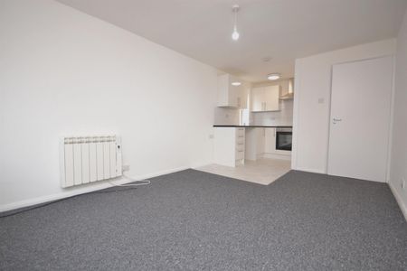 Alpha House, Kendrick Road, Reading, Berkshire - Photo 3