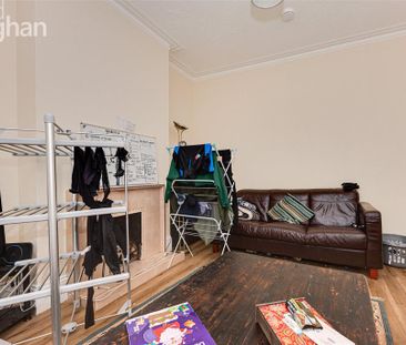 4 bedroom terraced house to rent - Photo 3
