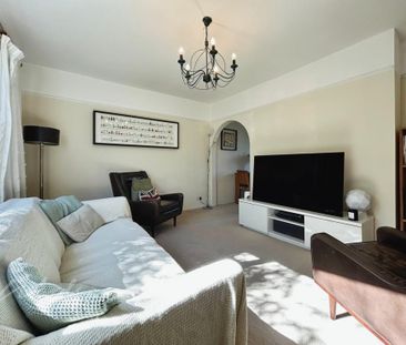 3 bedroom semi-detached house to rent - Photo 5