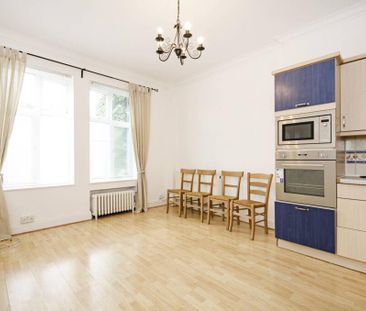 Golders Green Road, London, NW11 - Photo 6