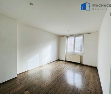 Pronájem bytu 2+1 49 m² - Photo 2