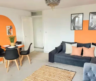 Oatland Court - Photo 1