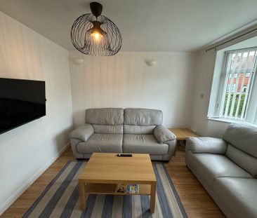 Lady Road, Burton Stone Lane - P10823 - Photo 3