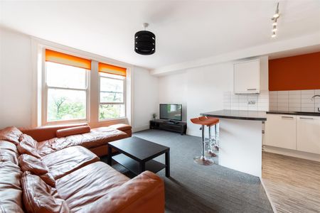 4 bed apartment to rent in Jesmond Road, Jesmond, NE2 - Photo 3