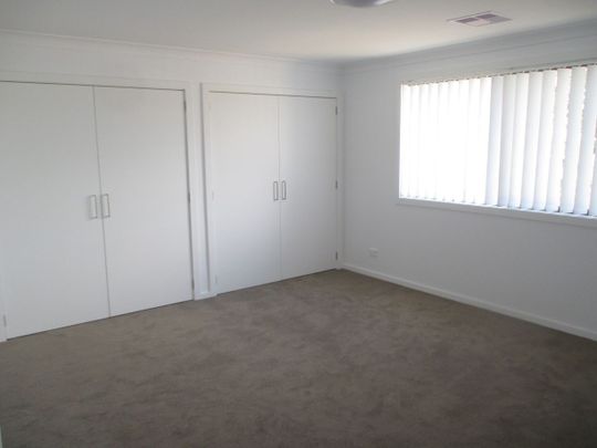 Three Bedroom Townhouse In Convenient Location - Photo 1