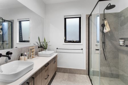 MODERN LIVING WITH HIGH QUALITY FINISHES - Photo 5