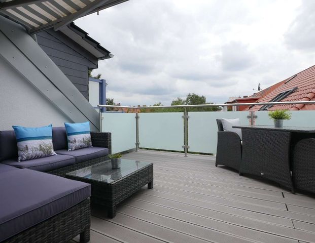 Helle Maisonette-Wohnung mit Dachterrasse – großzügig & zentral - Foto 1
