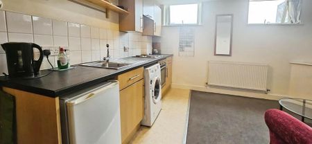 1 bedroom flat to rent - Photo 5