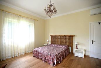 via carlo del prete, Forte dei Marmi, Tuscany 55042