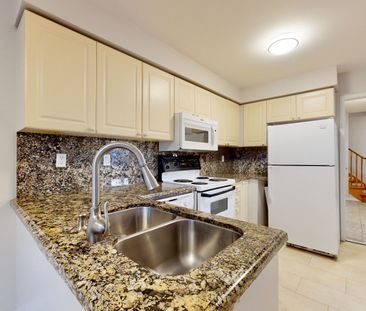 For Lease - 6991 Roundwood Court, Mississauga, Ontario - Photo 1