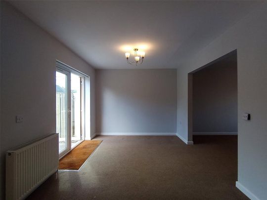 3 bedroom semi-detached house to rent - Photo 1