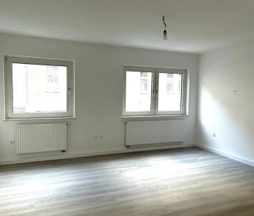 Helle 2-Zimmer Wohnung mit Balkon - Annastraße - Photo 1