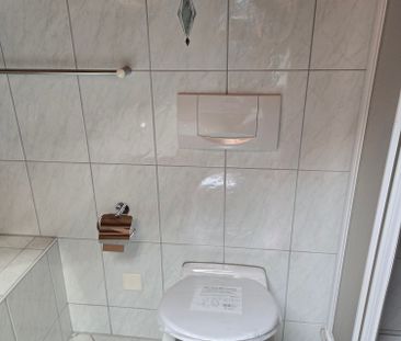Geräumige 4.5-Zimmer-Wohnung mit Balkon und schöner Aussicht in Lin... - Foto 4