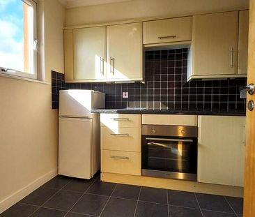 2 bedroom flat to rent - Photo 6