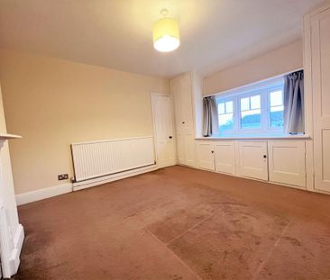 4 bedroom detached house to rent - Photo 2
