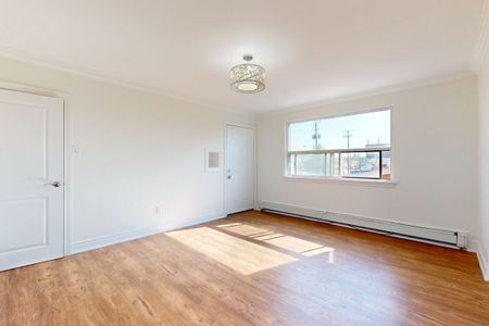 For Lease - 3503A Lake Shore Boulevard Unit# 3, Toronto, Ontario - Photo 4