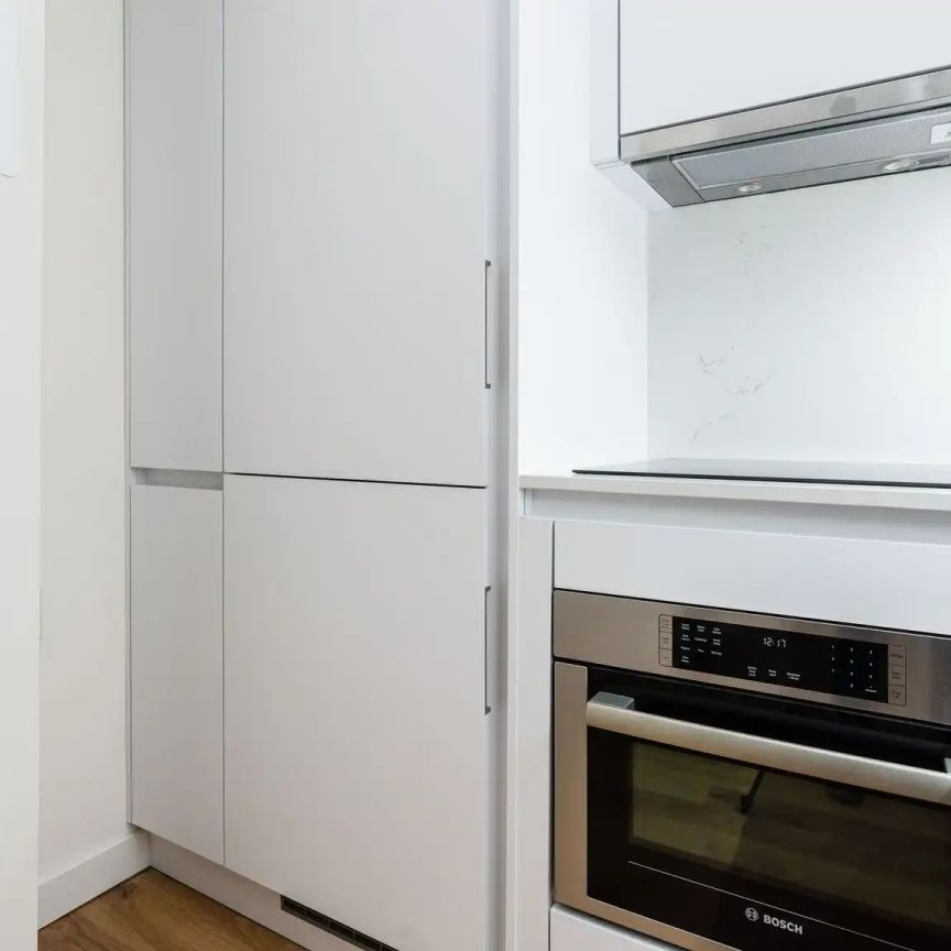 160 Huron Street — Studio - unit 107 - Photo 1