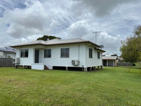 15 Keith Hamilton Street, 4740, West Mackay - Photo 4