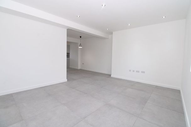 Bedford Road, Ravensden, Bedford - Photo 1