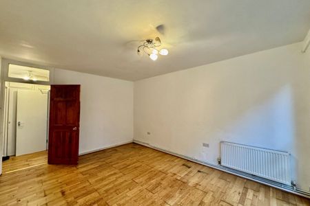 Keevil Drive - Photo 4