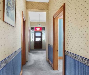 Walk to city with fantastic seaview - Photo 5