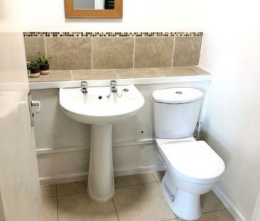 1 bedroom Flat To Let Total Size: 291 SQ FT - Photo 1