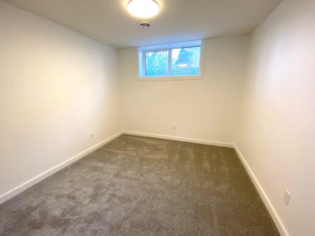 Edmonton Unfurnished townhouse Rental in Forest Heights - Brand NEW Lower Level Suite On Quiet Mature Street - Photo 3