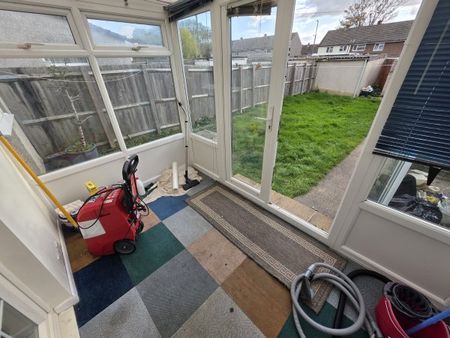 Elmore Road, Patchway - Photo 2