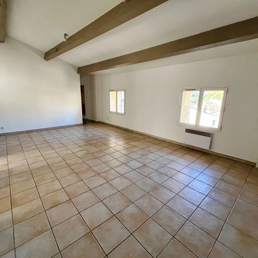 Location appartement 3 pièces, 64.98m², Saint-Côme-et-Maruéjols - Photo 1