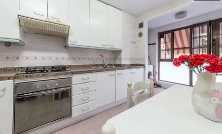 Carrer de Campoamor, Valencia, Valencian Community 46022 - Photo 2