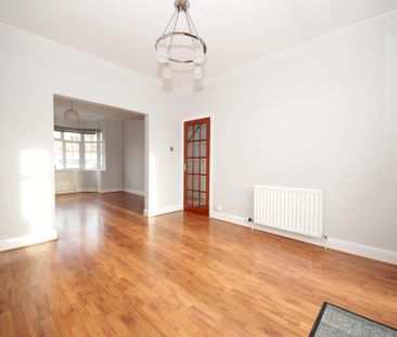 3 bedroom semi-detached house to rent - Photo 5