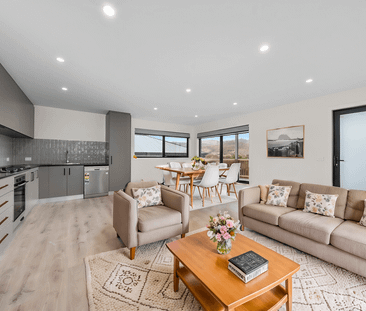 Modern Living Made Easy – Your Perfect One-Bedroom Retreat! - Photo 1