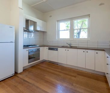 Spacious Well Maintained Home - Photo 2