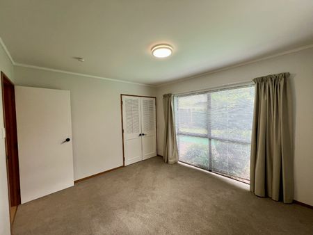 Stunning Summer Sanctuary - Photo 2