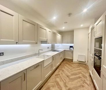 Spindle Avenue, Fleet, Hampshire, GU51 - Photo 3