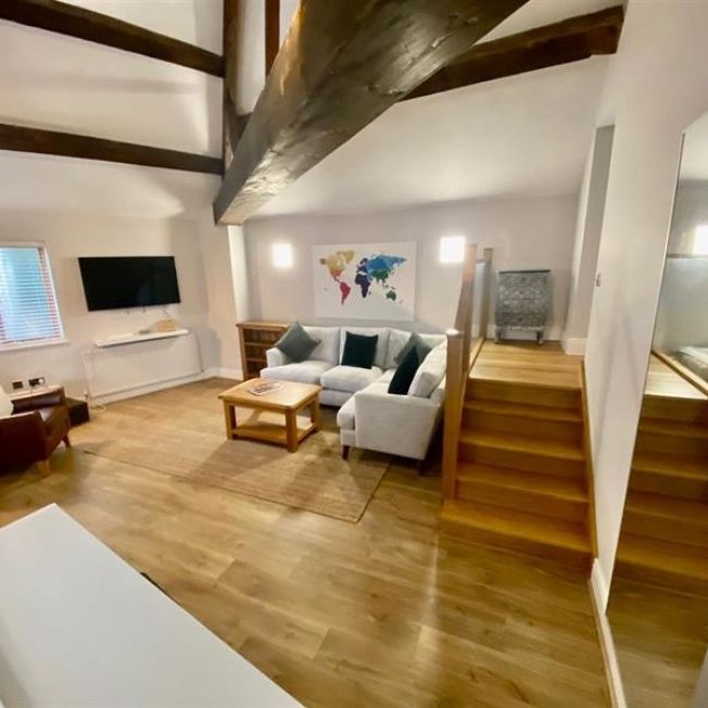 2 Bedroom Terraced To Let - Photo 1