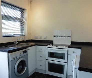 2 Bedroom House to Rent in South Grove, Wymington, Northants, NN10 - Photo 6